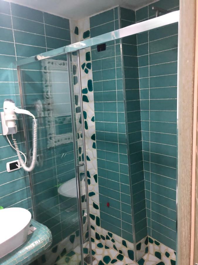 Ca' Du Batan Bed & Breakfast Spotorno Bagian luar foto